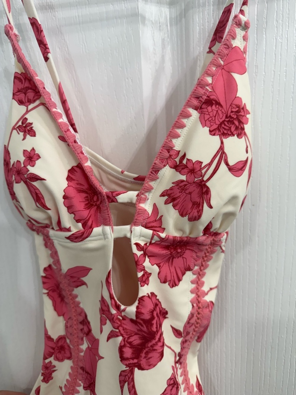 Cupshe Cream and Pink Floral One-Piece Swimsuit